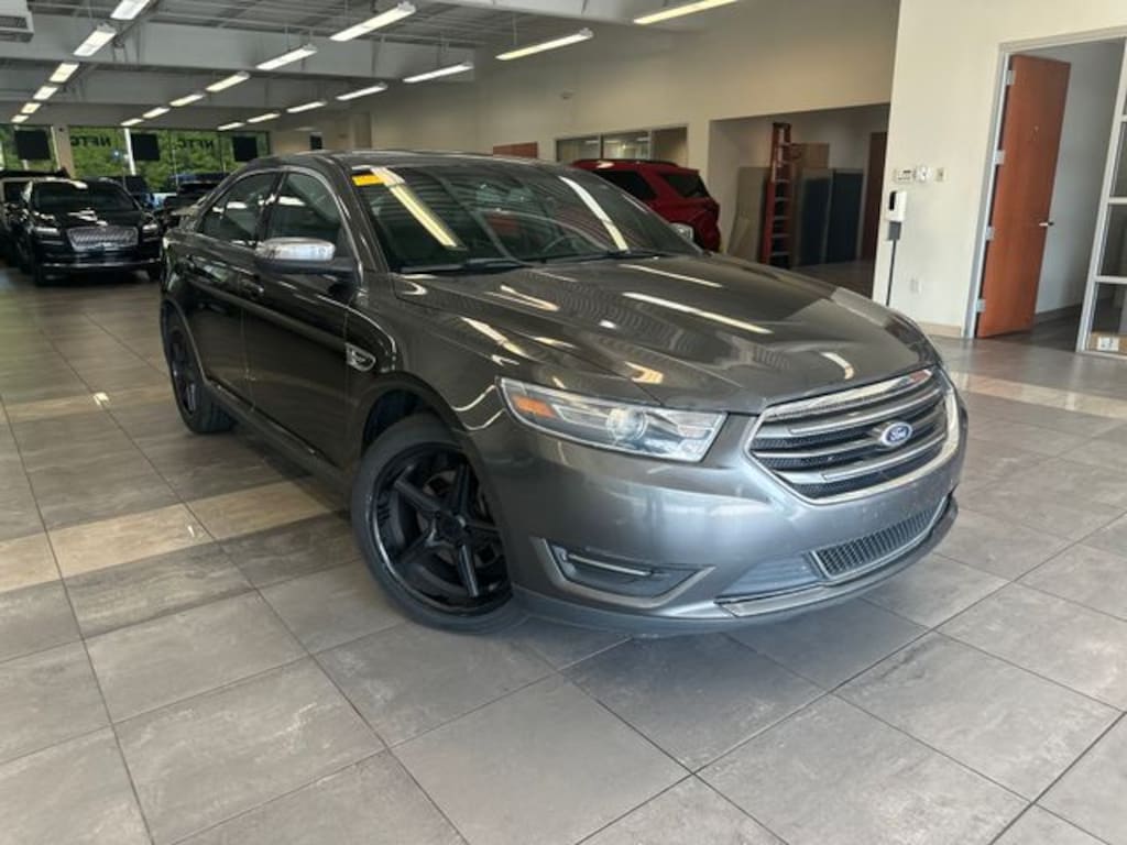 Used 2016 Ford Taurus Limited Sedan