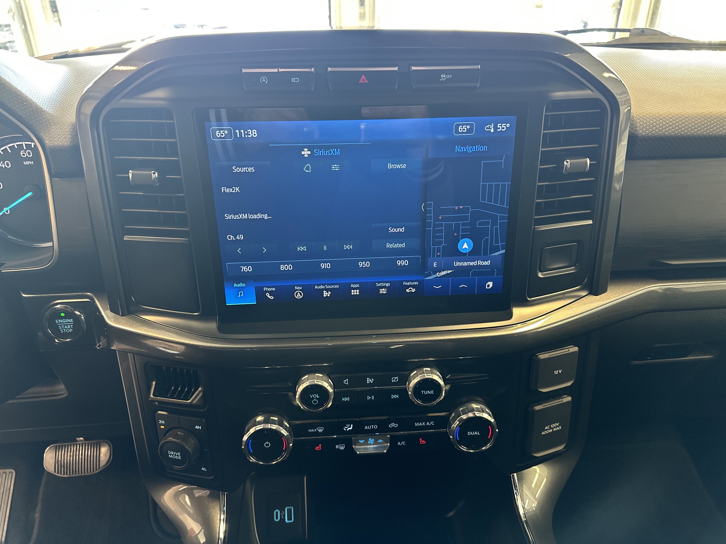 2023 Ford F-150 XLT photo 3