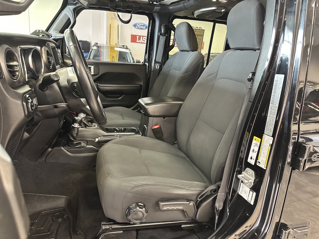 Used 2020 Jeep Gladiator Sport S Truck Crew Cab