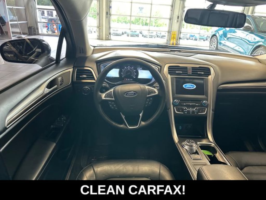 Used 2017 Ford Fusion SE Sedan