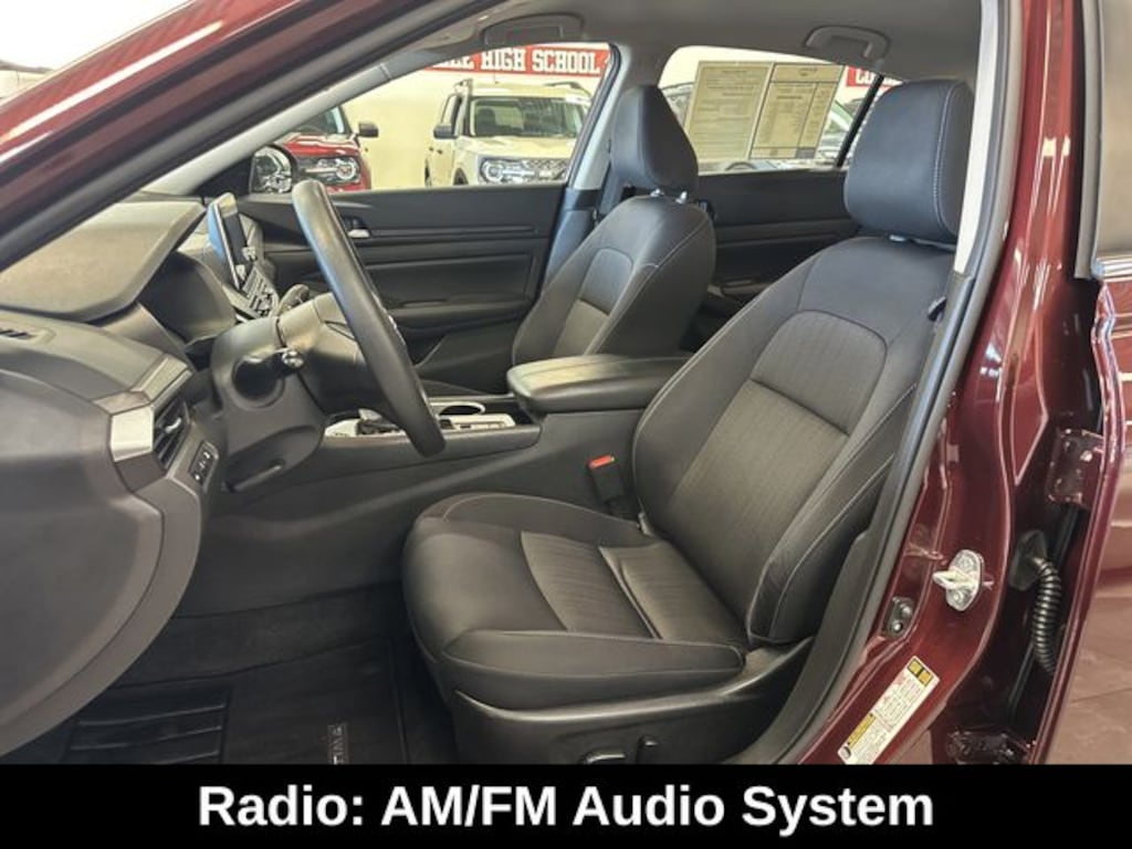 Used 2024 Nissan Altima 2.5 SV Sedan