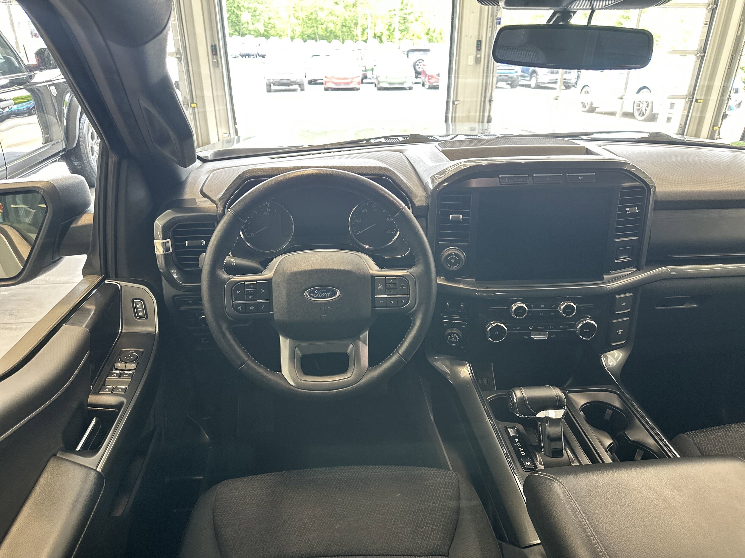 2022 Ford F-150 XLT photo 2