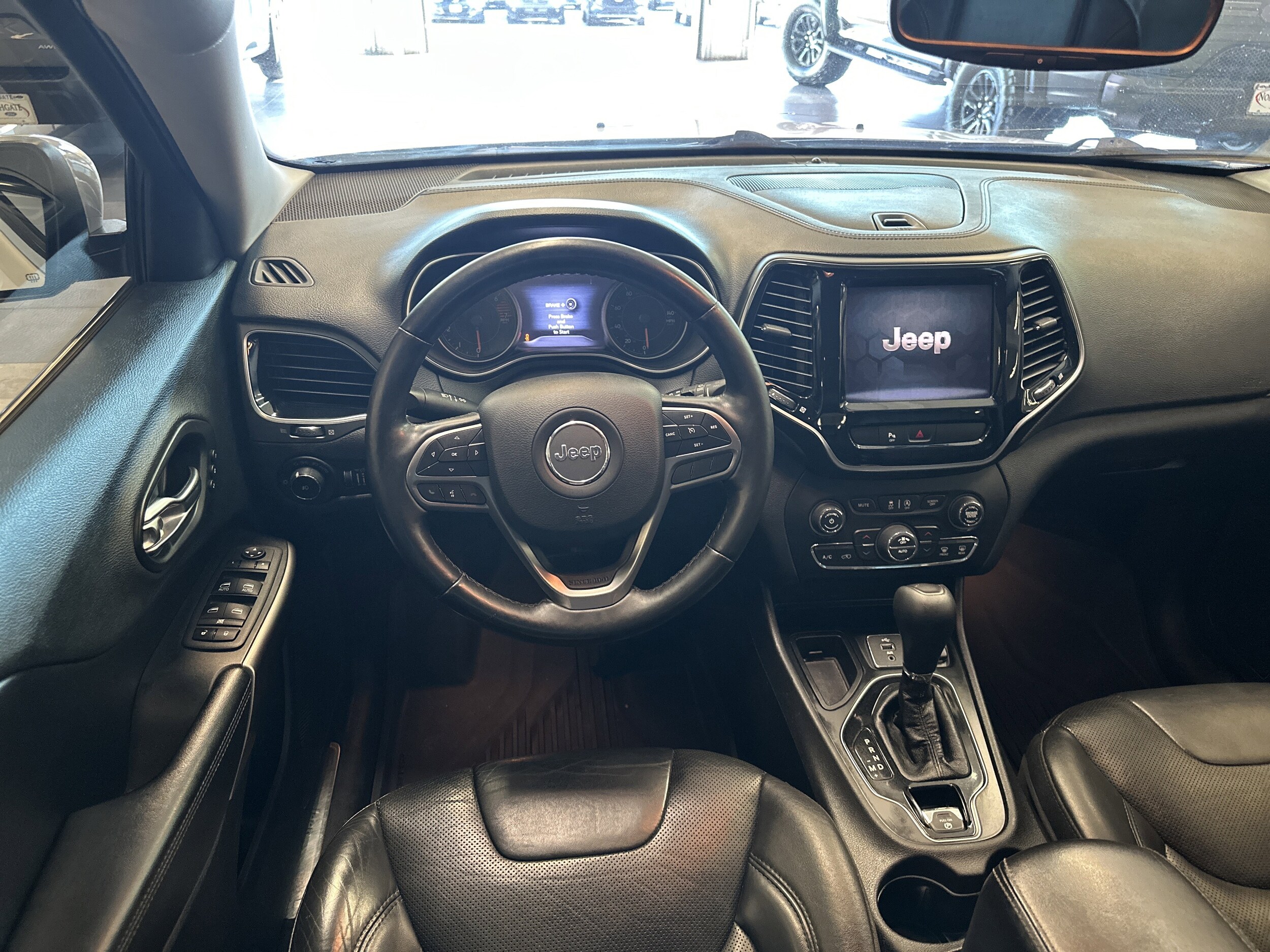 2019 Jeep Cherokee Limited photo 2