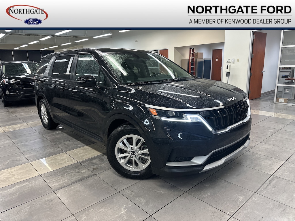 Used 2022 Kia Carnival LXS MPV