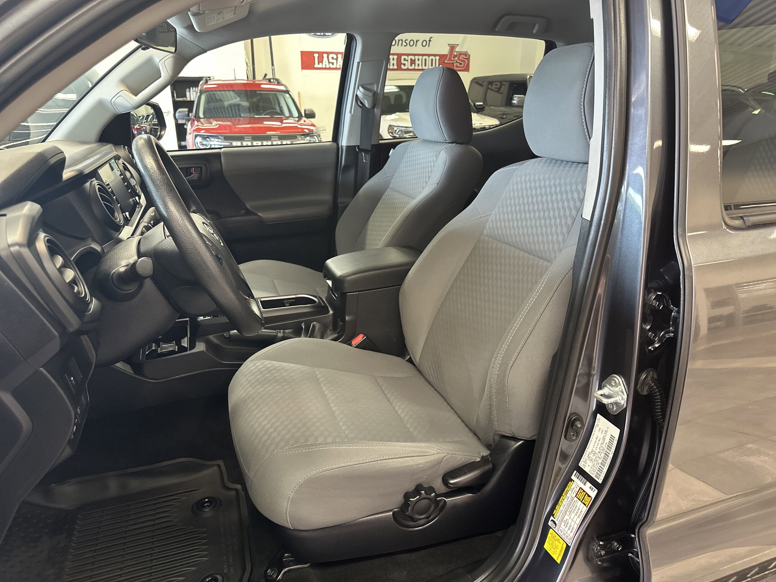 2021 Toyota Tacoma SR photo 4