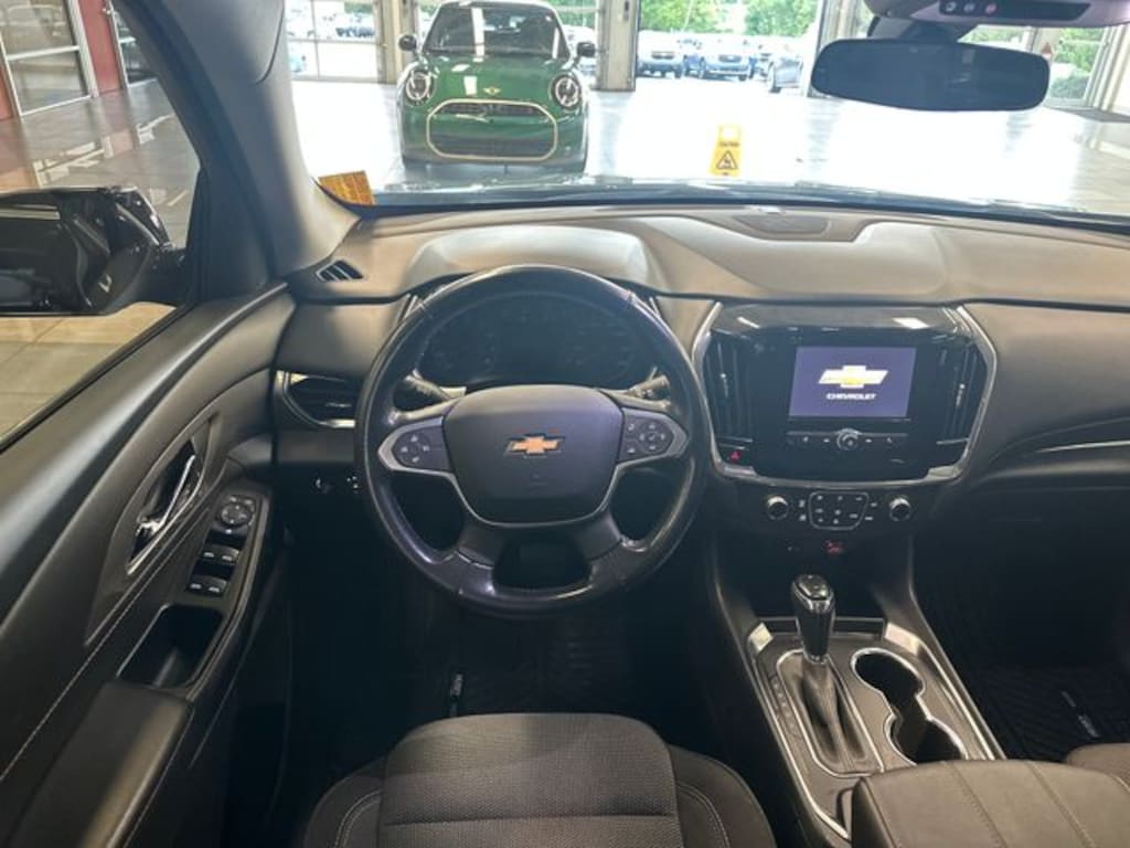 Used 2020 Chevrolet Traverse LT SUV
