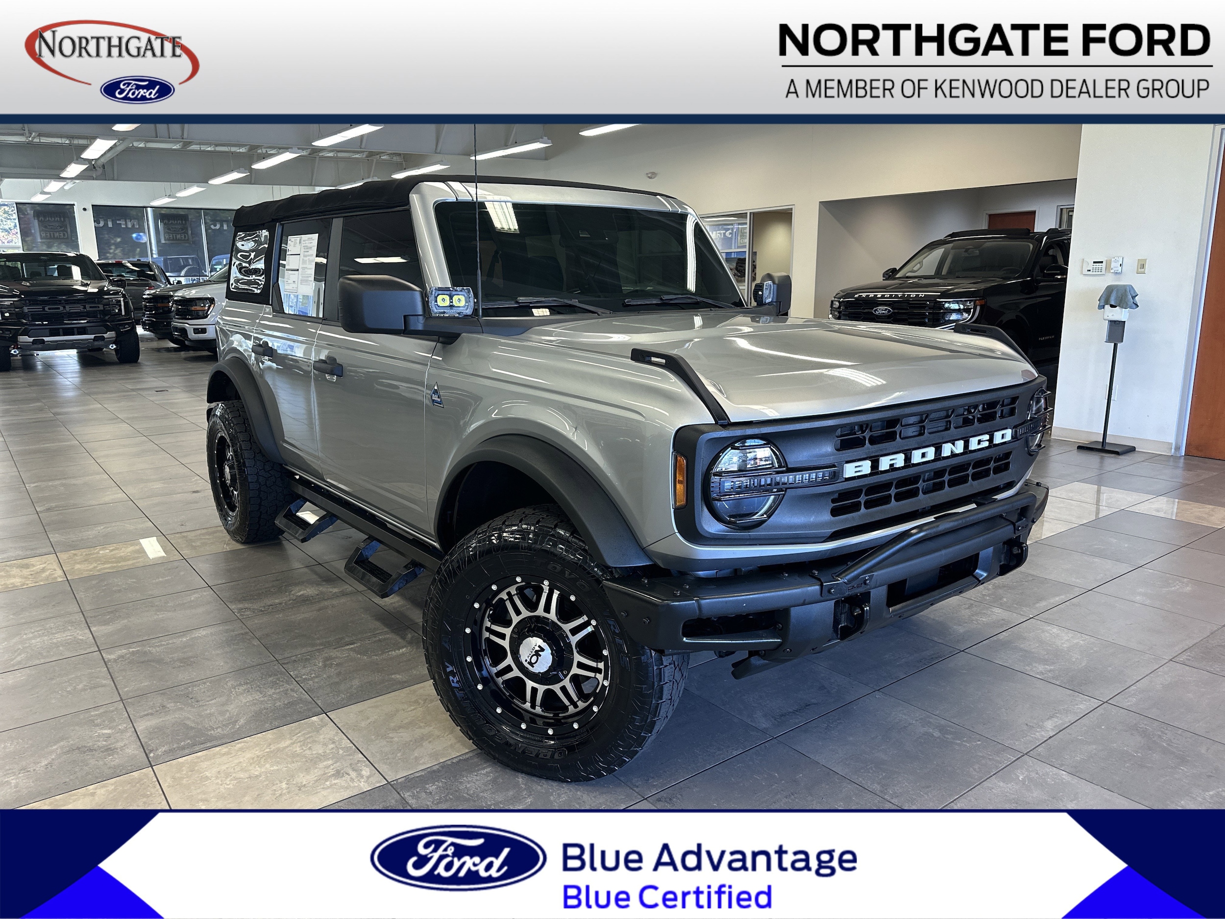 2022 Ford Bronco 4-Door Black Diamond