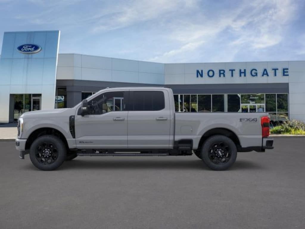 New 2026 Ford F-250SD XLT Truck Crew Cab