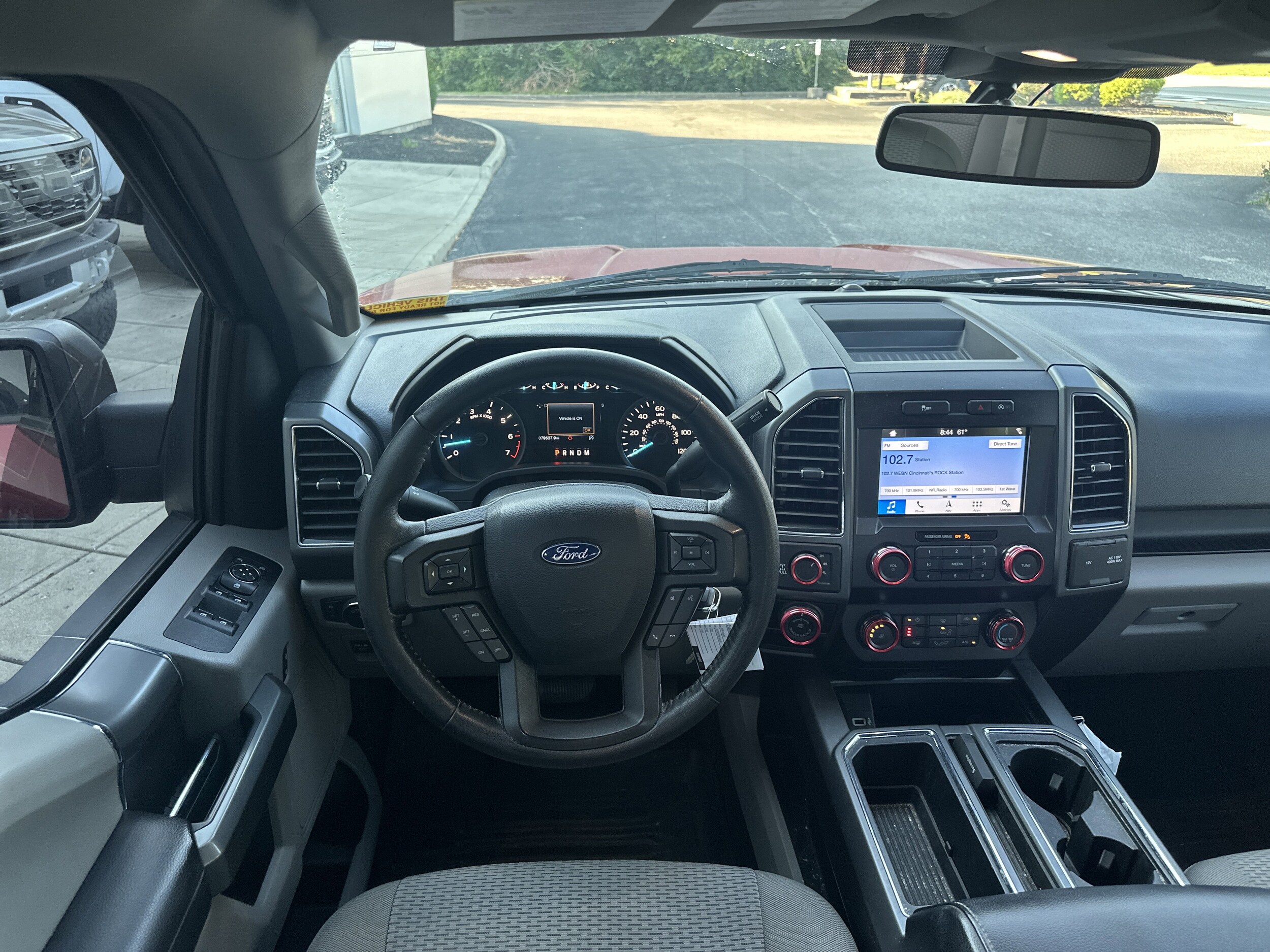 2019 Ford F-150 XLT photo 2