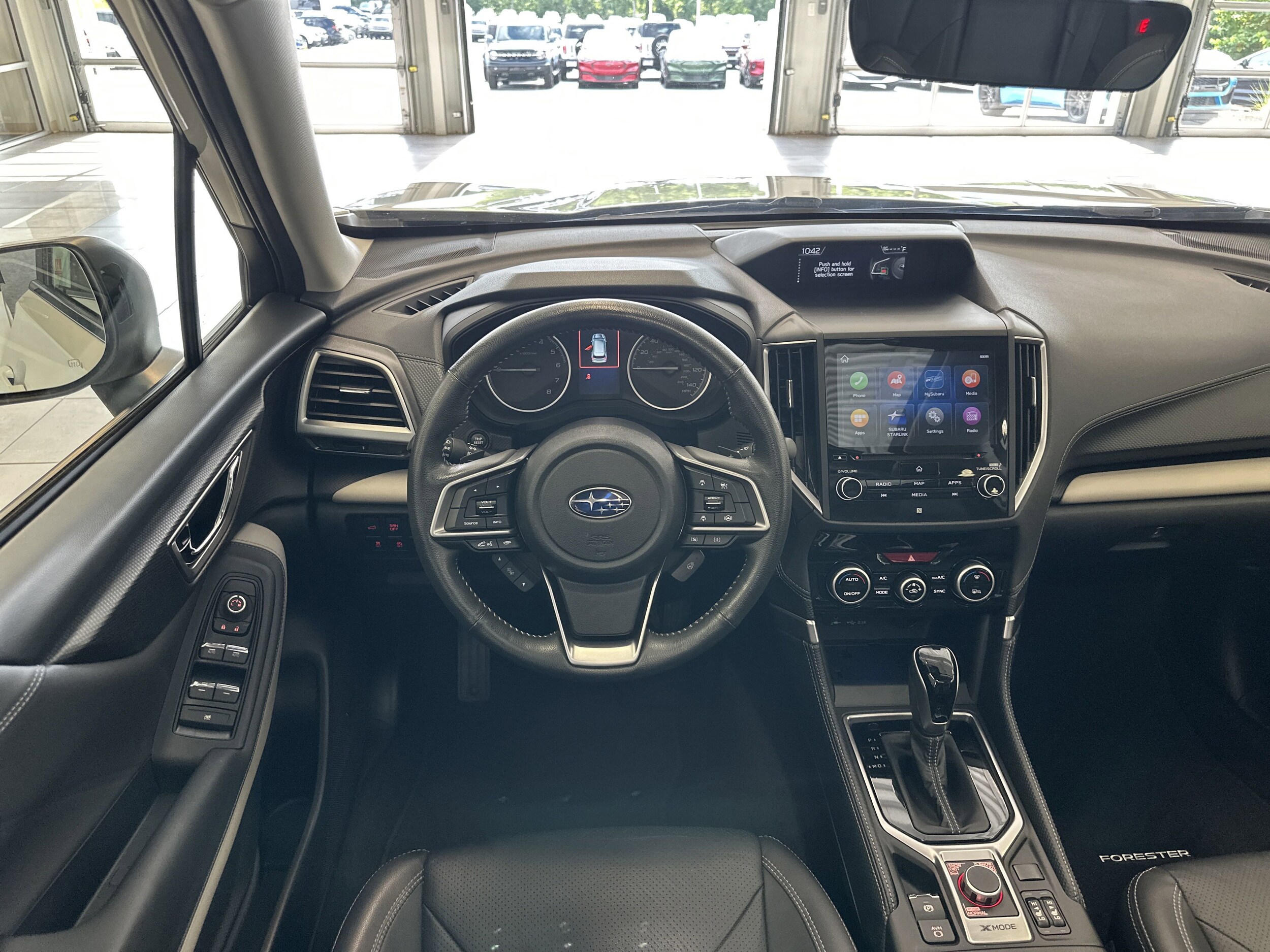 2022 Subaru Forester Limited photo 2