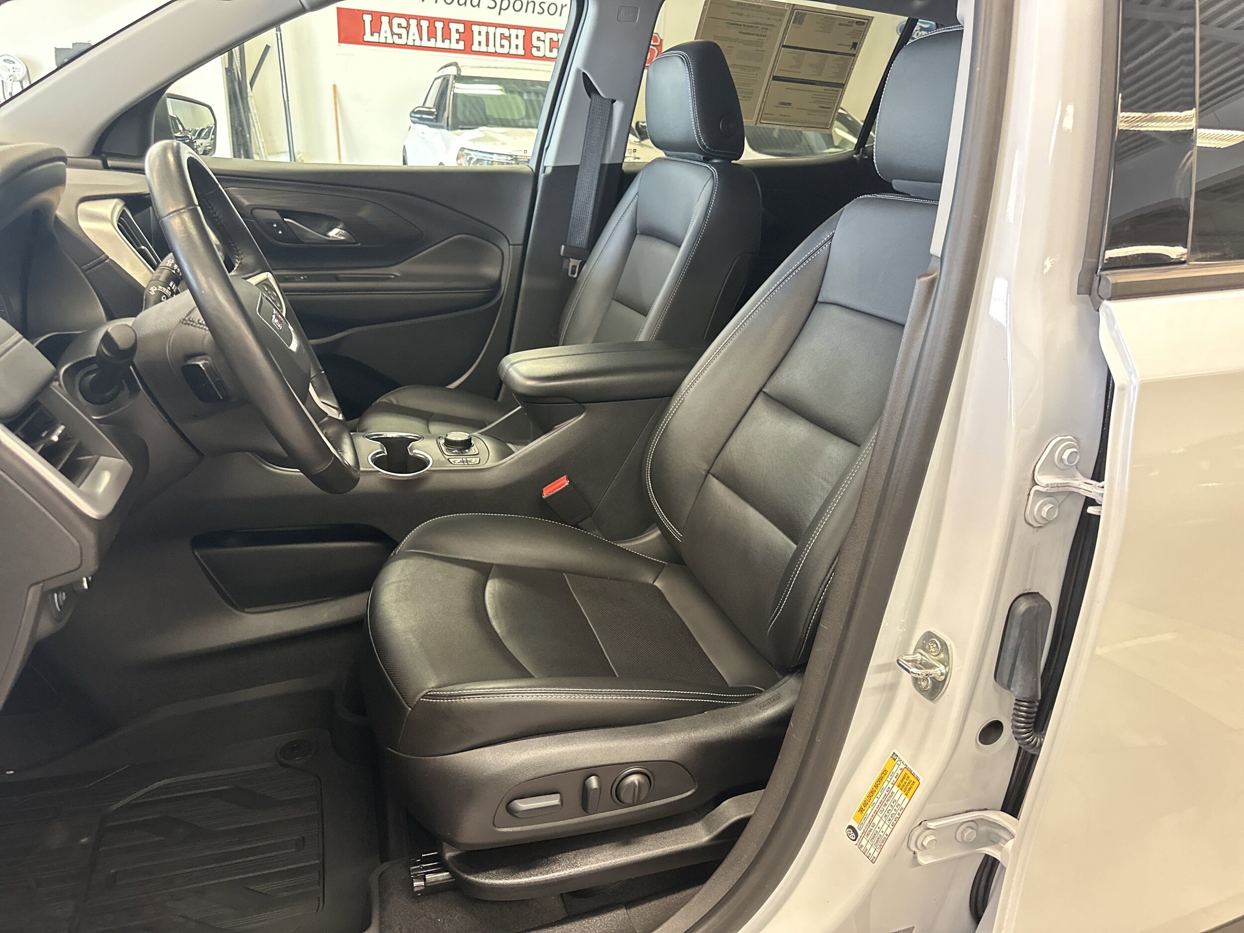2022 Gmc Terrain SLT photo 3
