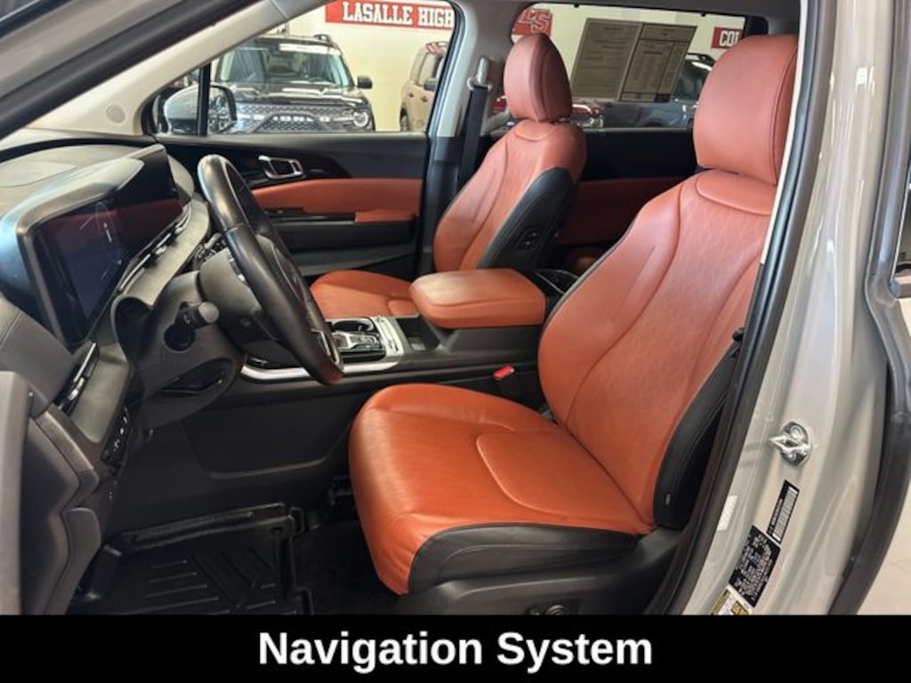 Used 2024 Kia Carnival SX Minivan/Van