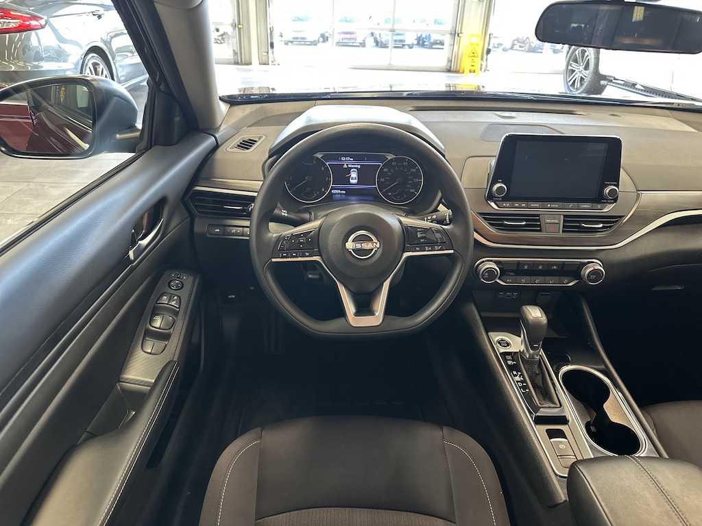 Used 2024 Nissan Altima 2.5 SV Sedan