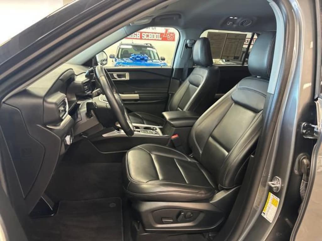 Used 2023 Ford Explorer XLT SUV