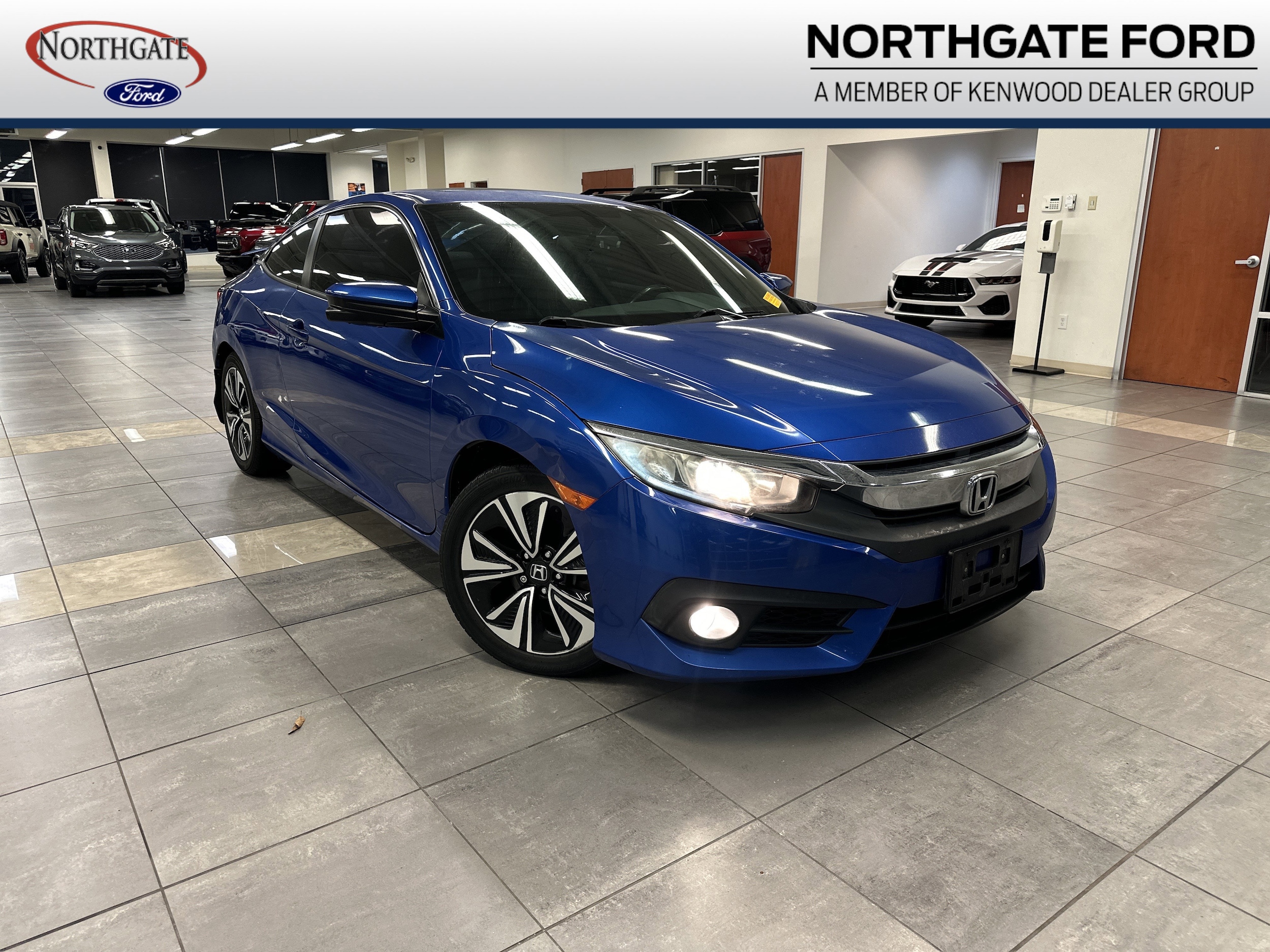 2017 Honda Civic EX-L's photo