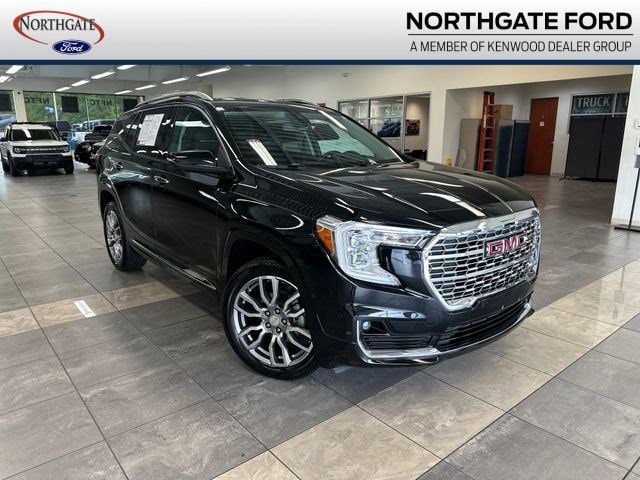 2024 GMC Terrain Denali AWD's photo