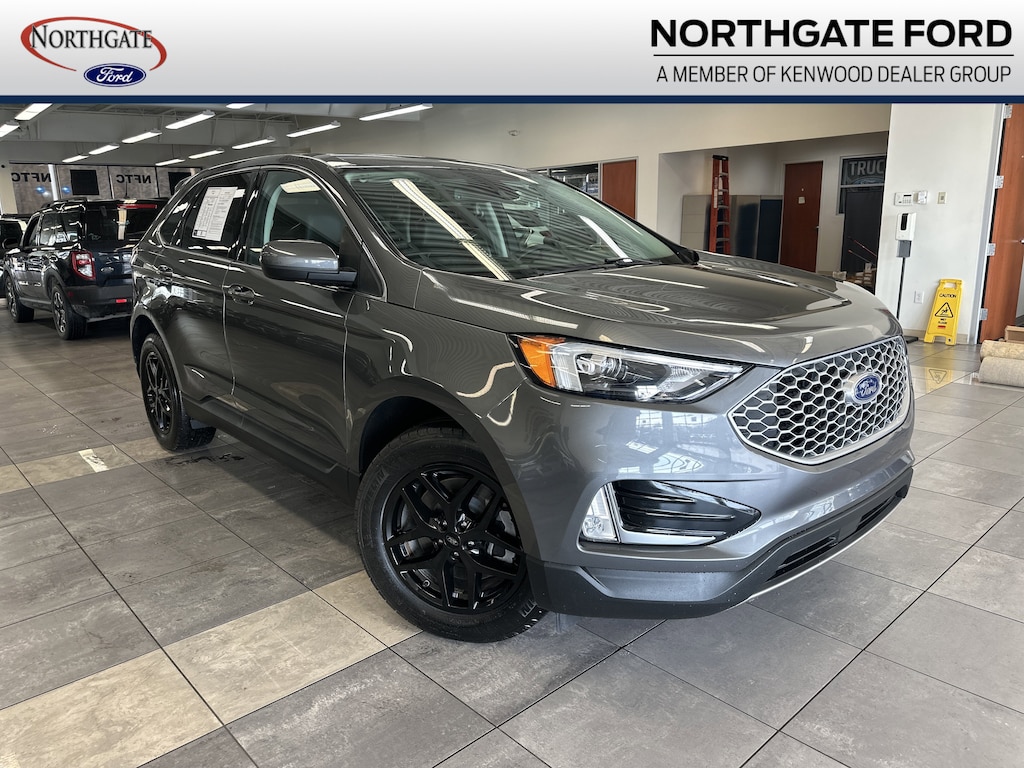 Used 2023 Ford Edge SEL SUV