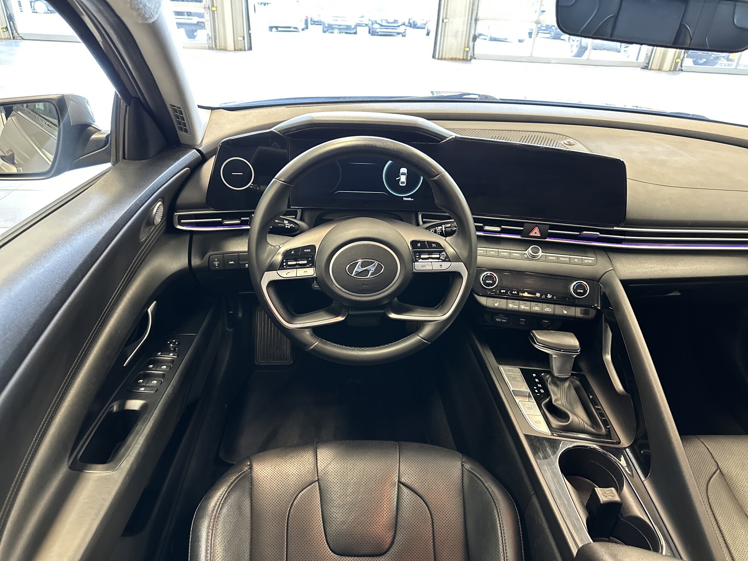 2021 Hyundai Elantra Limited photo 2