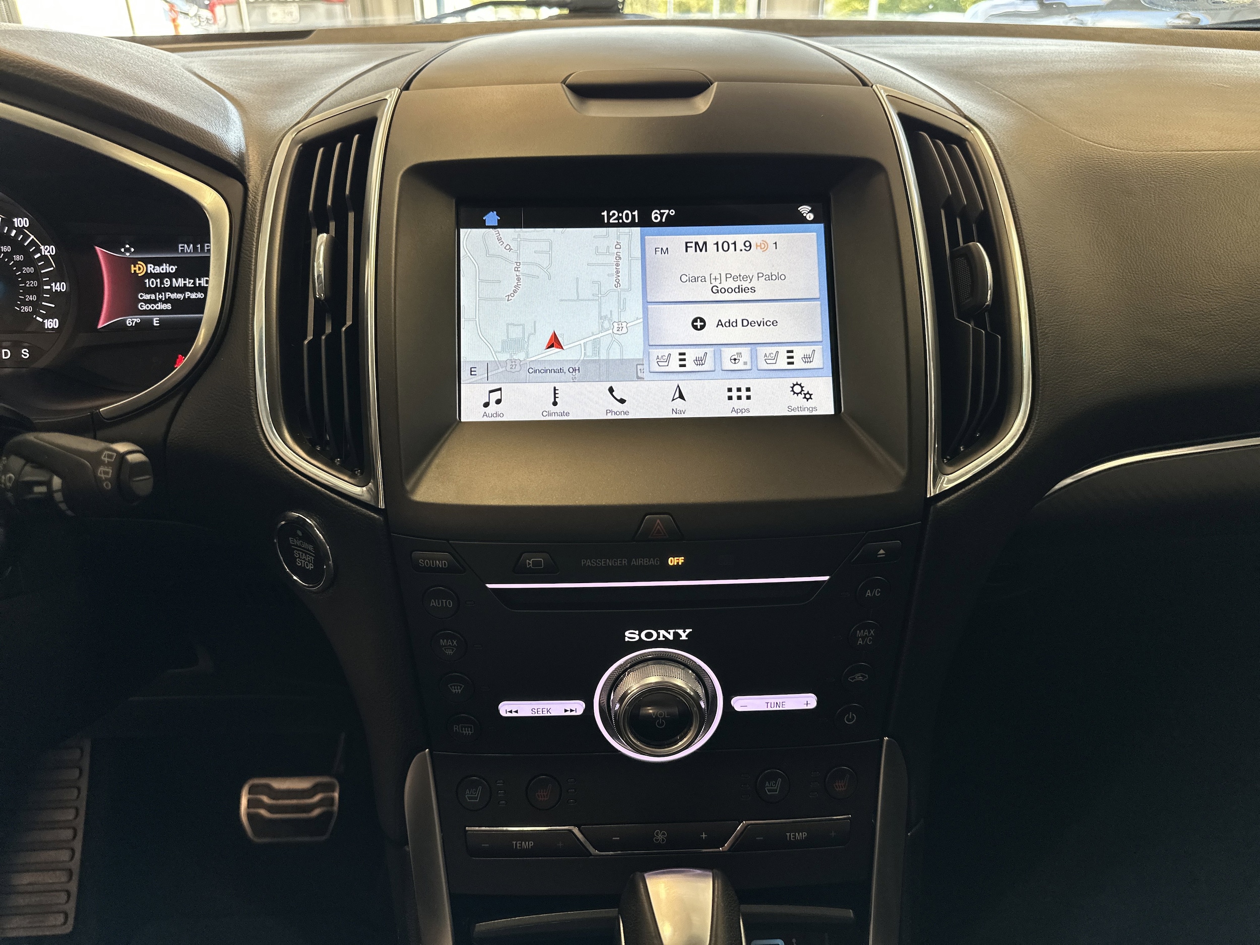 2018 Ford Edge Sport photo 3