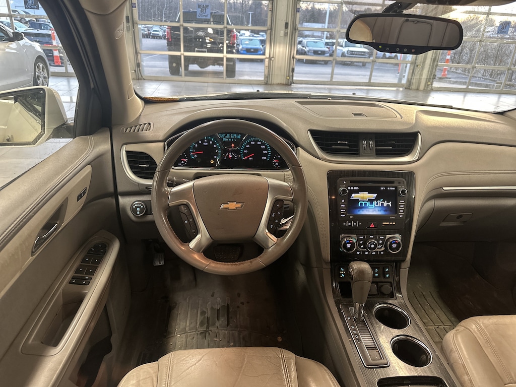 Used 2016 Chevrolet Traverse LT SUV