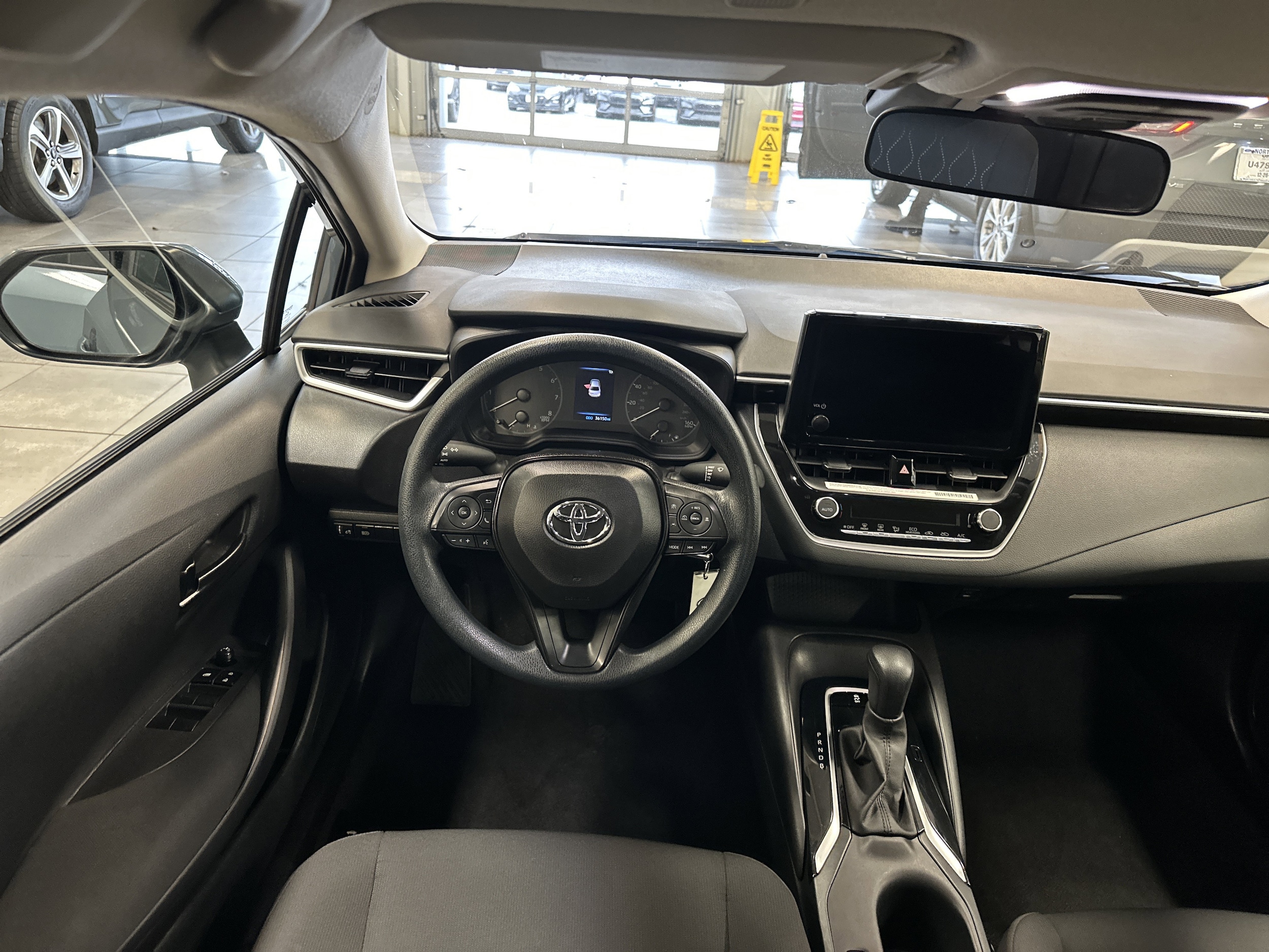 Used 2024 Toyota Corolla LE with VIN 5YFB4MDE3RP127421 for sale in Northfield, Minnesota