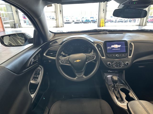 2024 Chevrolet Malibu 1LT - Photo 15