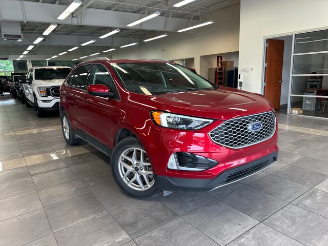 2023 Ford Edge SUV 