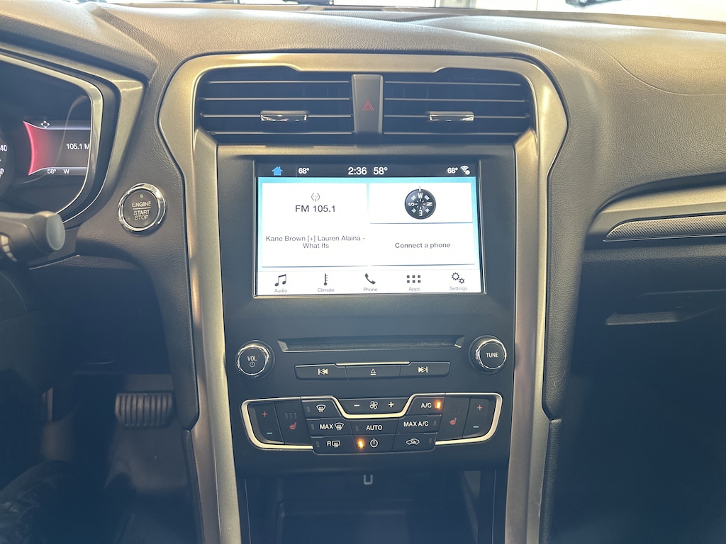 Used 2017 Ford Fusion SE Sedan