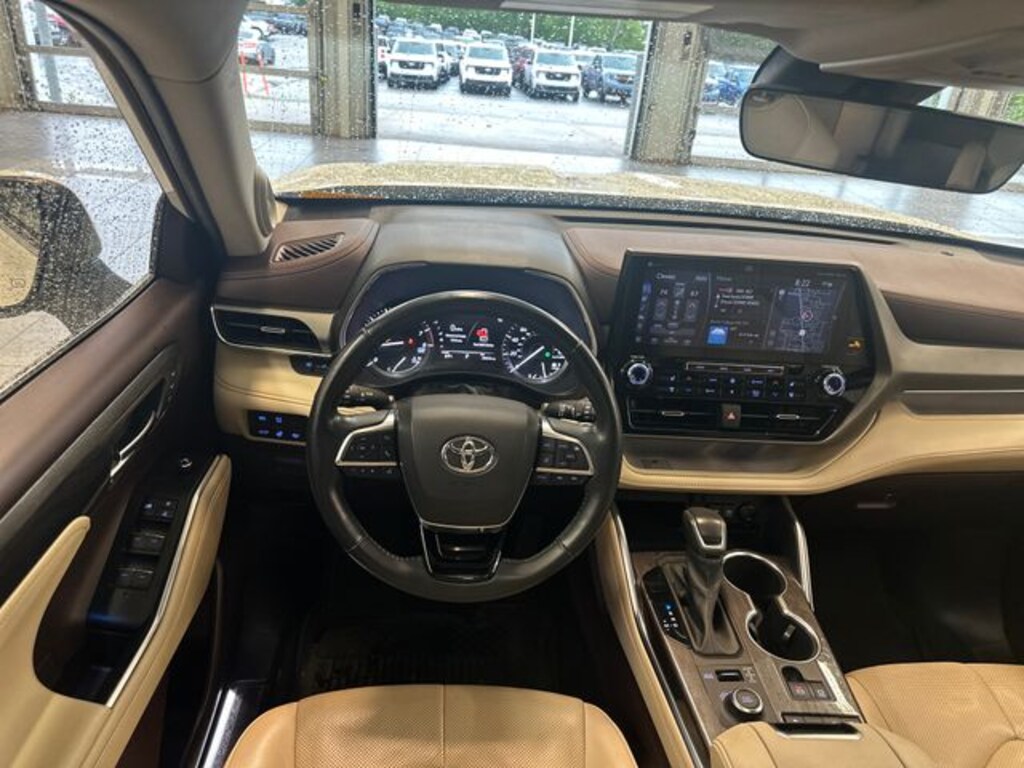 Used 2021 Toyota Highlander Limited SUV