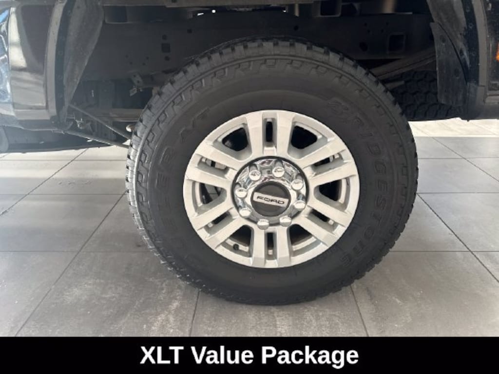 Used 2019 Ford F-250SD XLT Truck Crew Cab