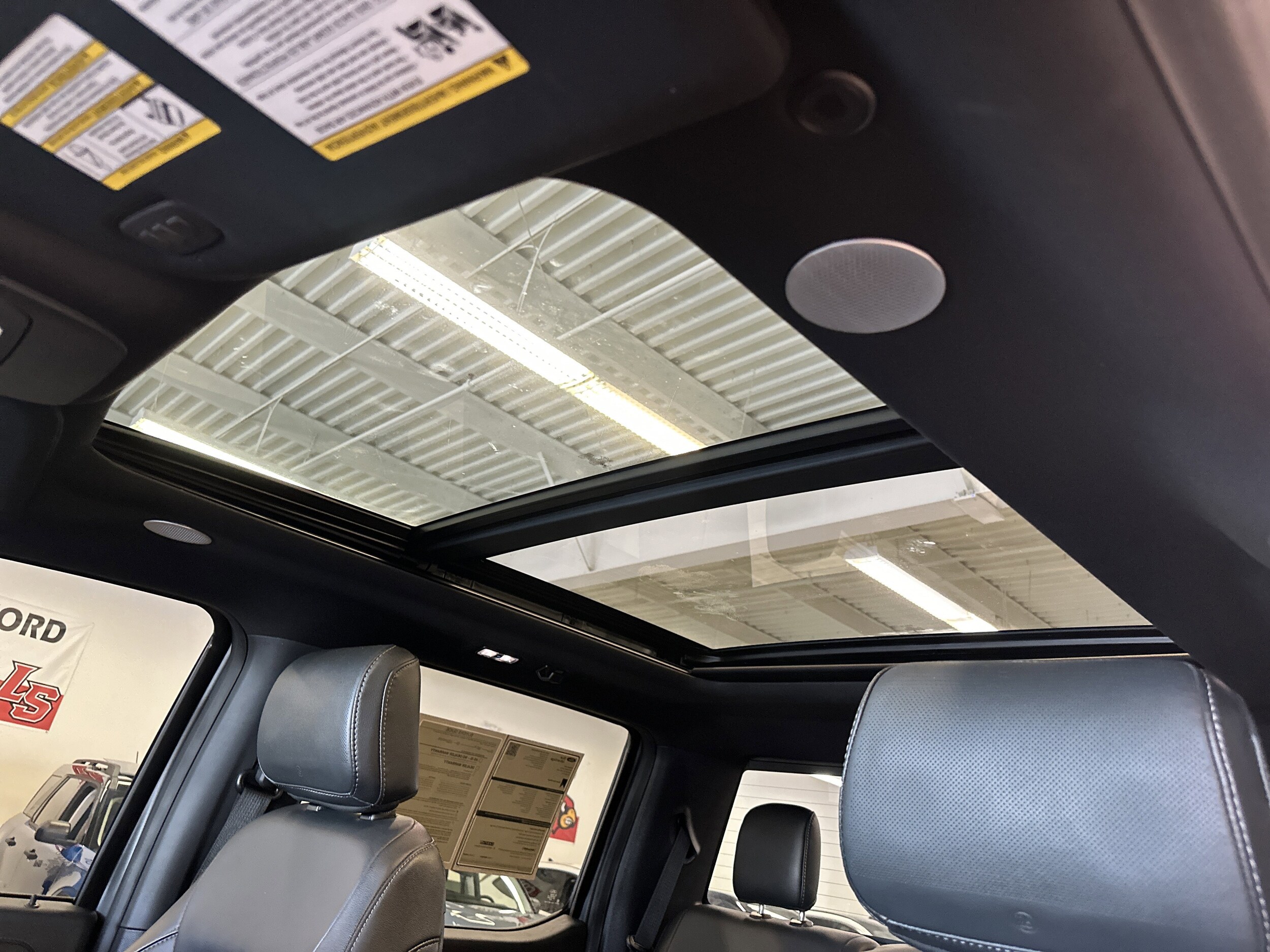 2022 Ford F-150 Lariat photo 3