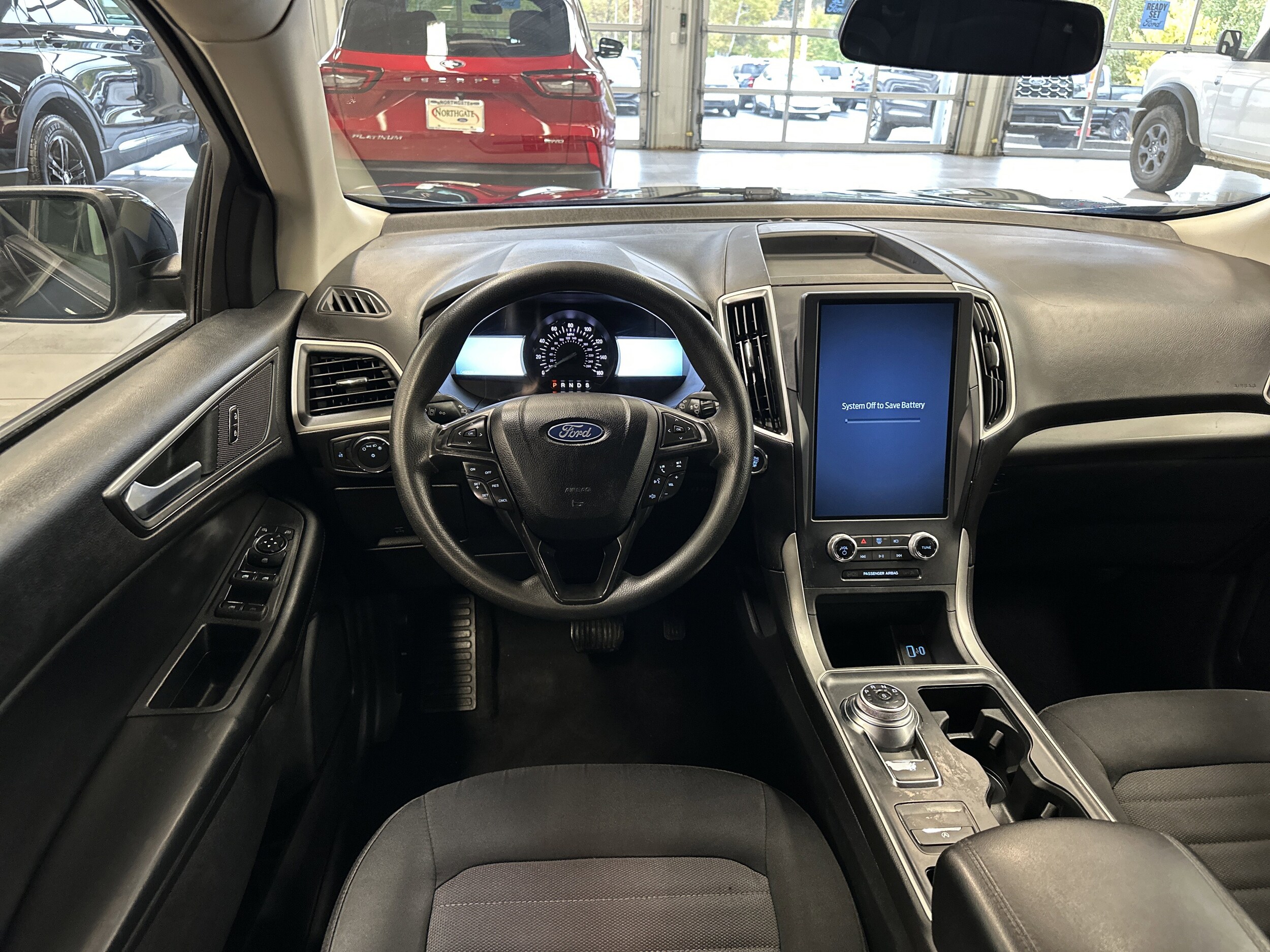 2022 Ford Edge SE photo 2