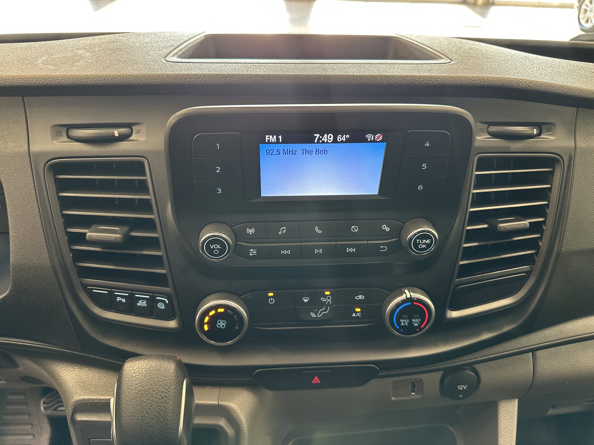 2023 Ford Transit Cargo Van photo 3