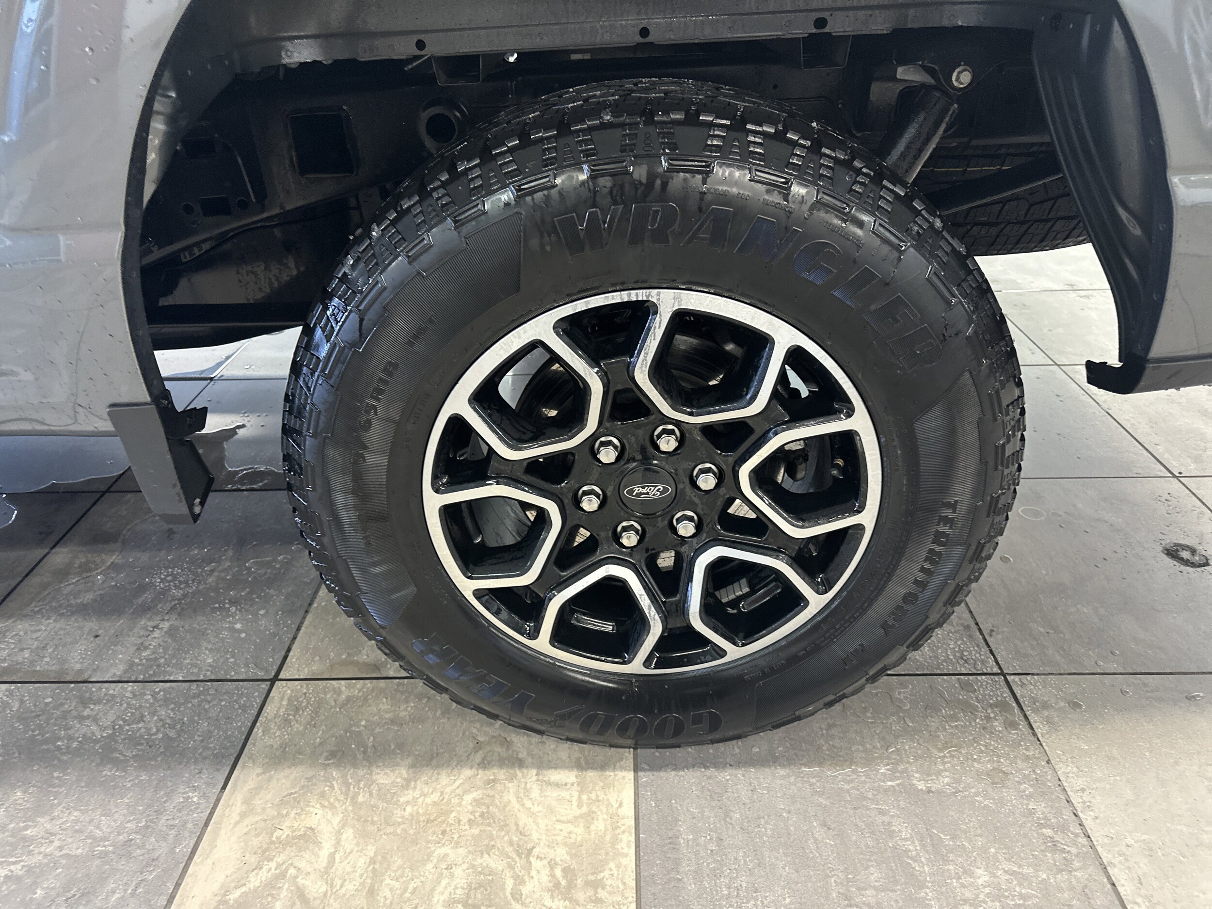 2023 Ford F-150 XLT photo 4