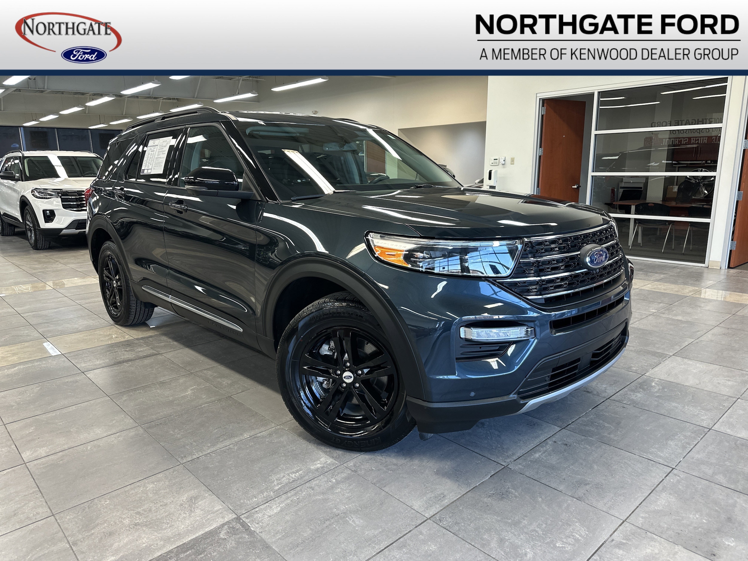 2023 Ford Explorer SUV 