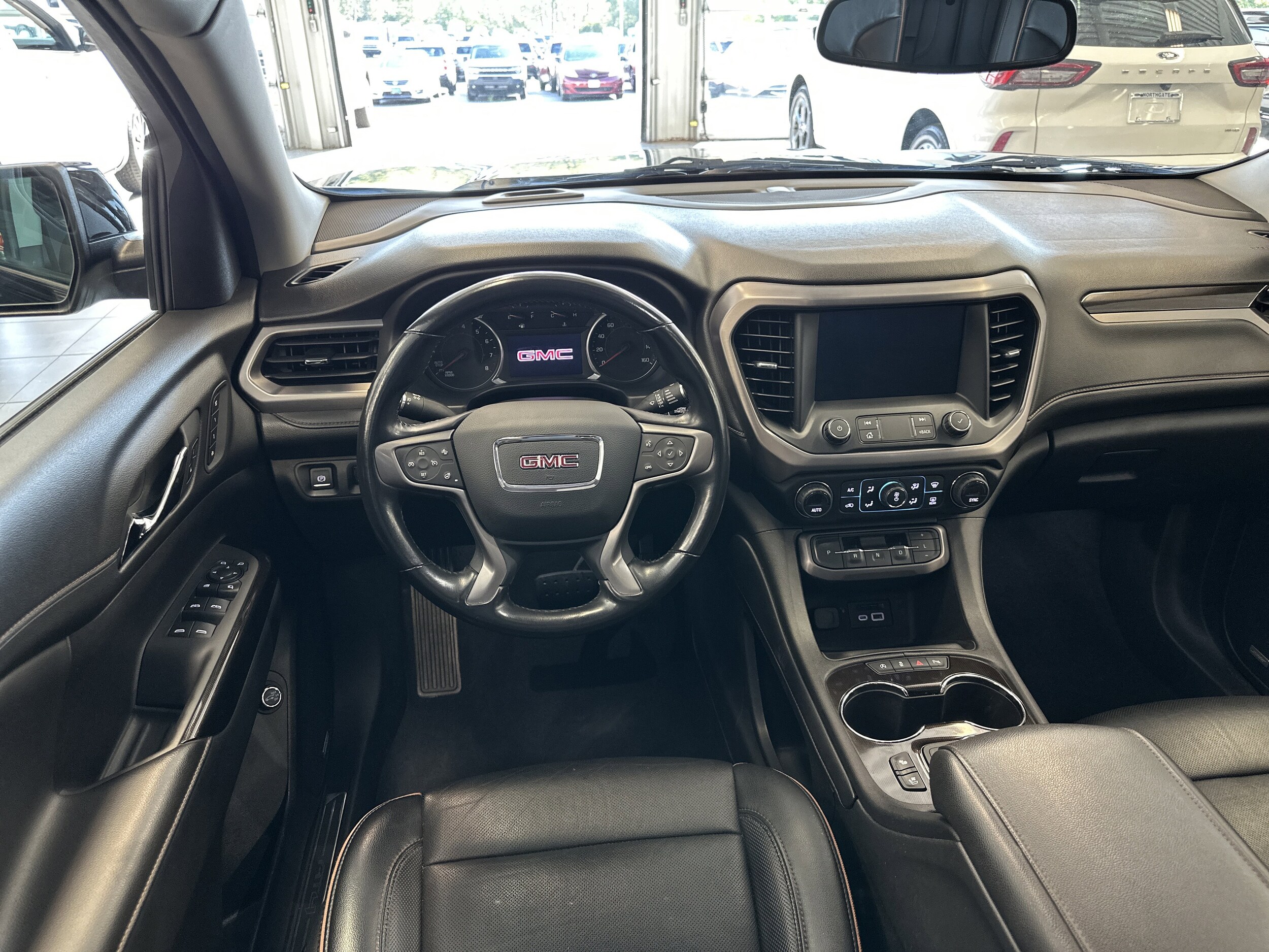 2022 Gmc Acadia AT4 photo 2