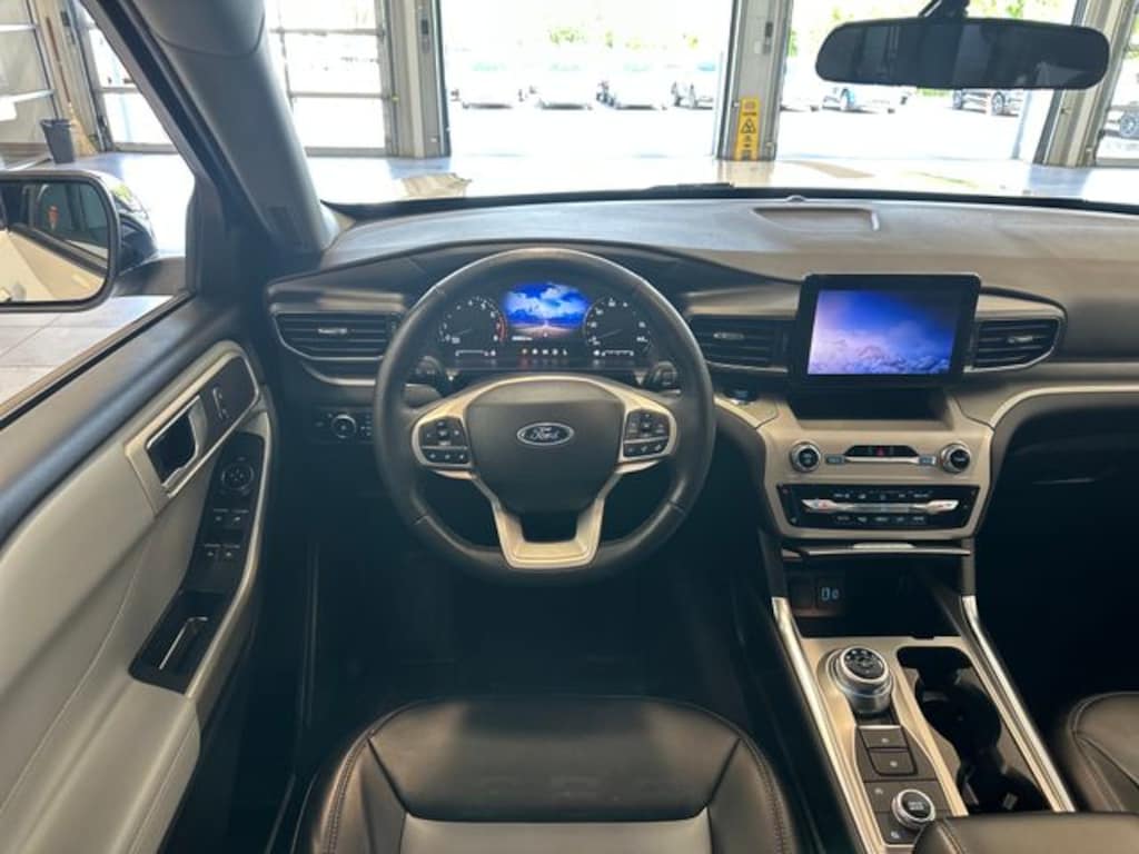 Used 2023 Ford Explorer XLT SUV