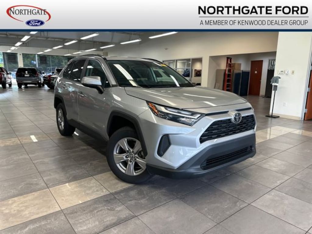 Used 2025 Toyota RAV4 XLE SUV