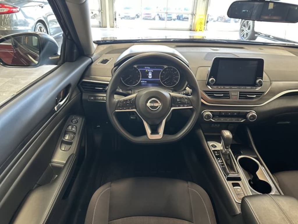 Used 2024 Nissan Altima 2.5 SV Sedan