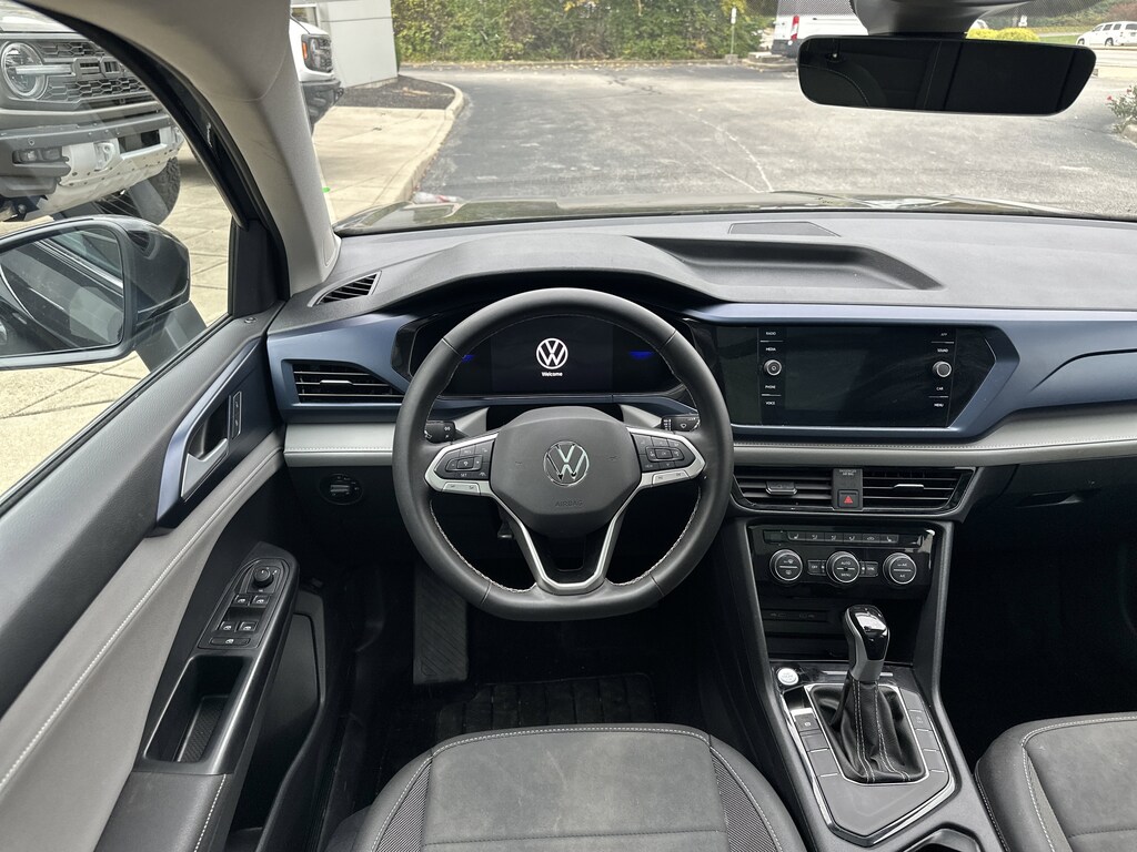 Used 2024 Volkswagen Taos SE SUV