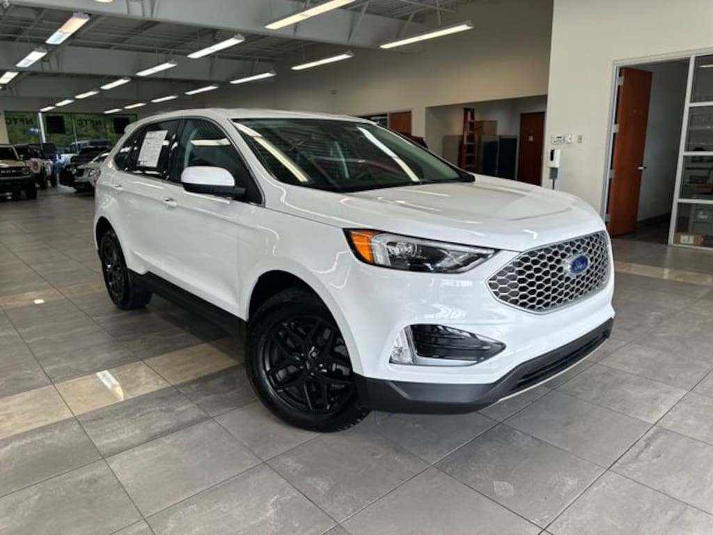 Used 2023 Ford Edge SEL SUV