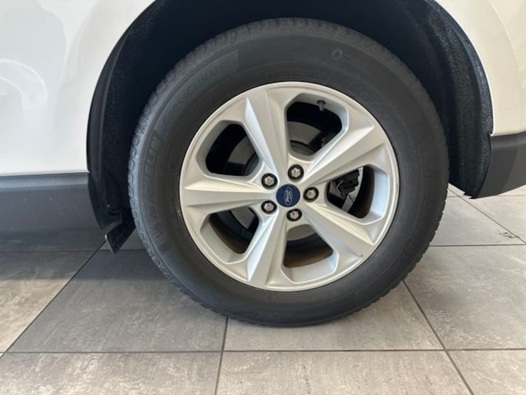 Used 2018 Ford Edge SE SUV