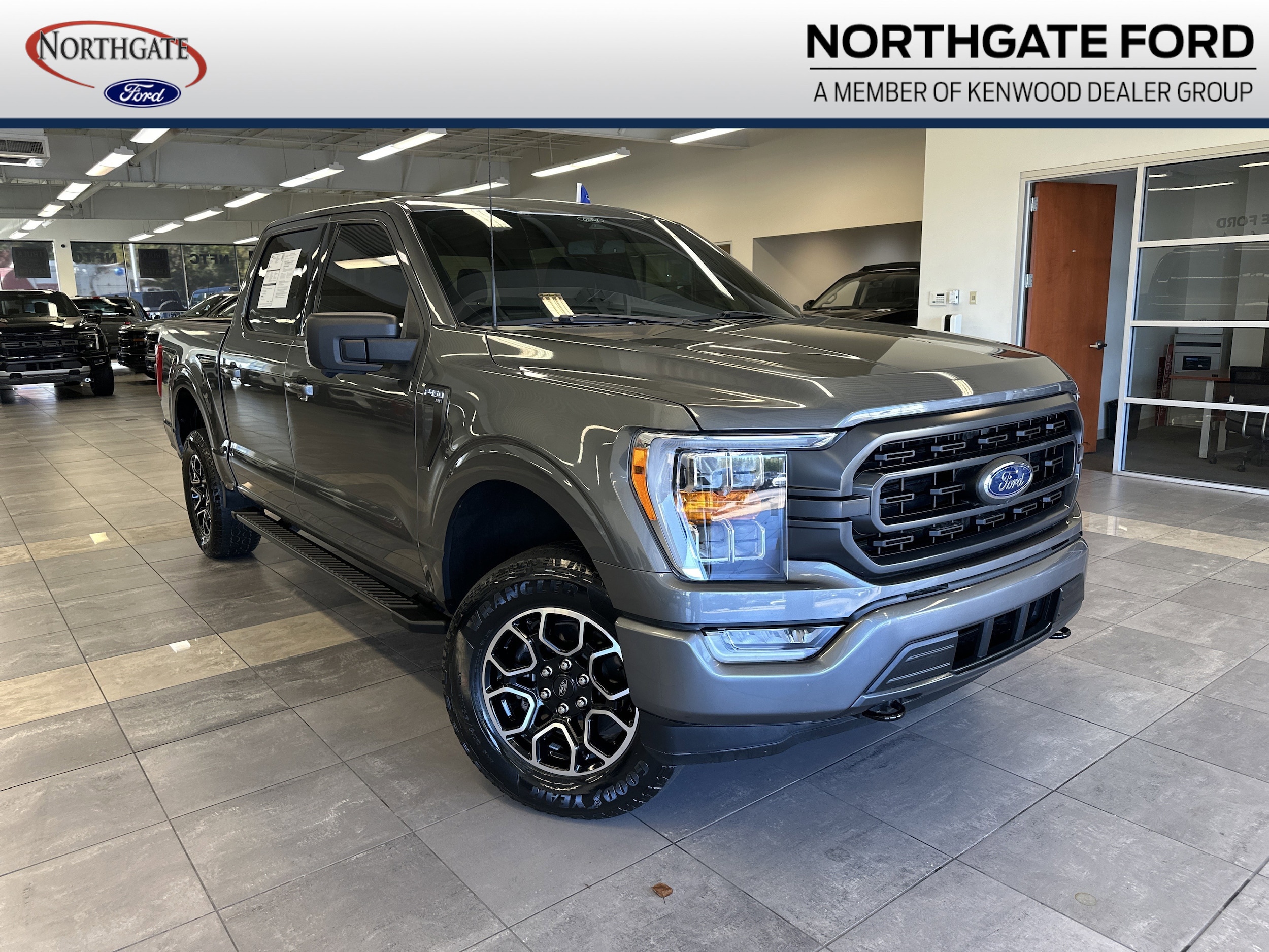 2022 Ford F-150 Truck SuperCrew Cab  2022 Ford F-150 Truck SuperCrew Cab