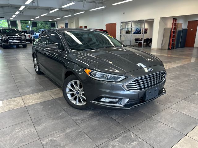 2017 Ford Fusion SE FWD's photo