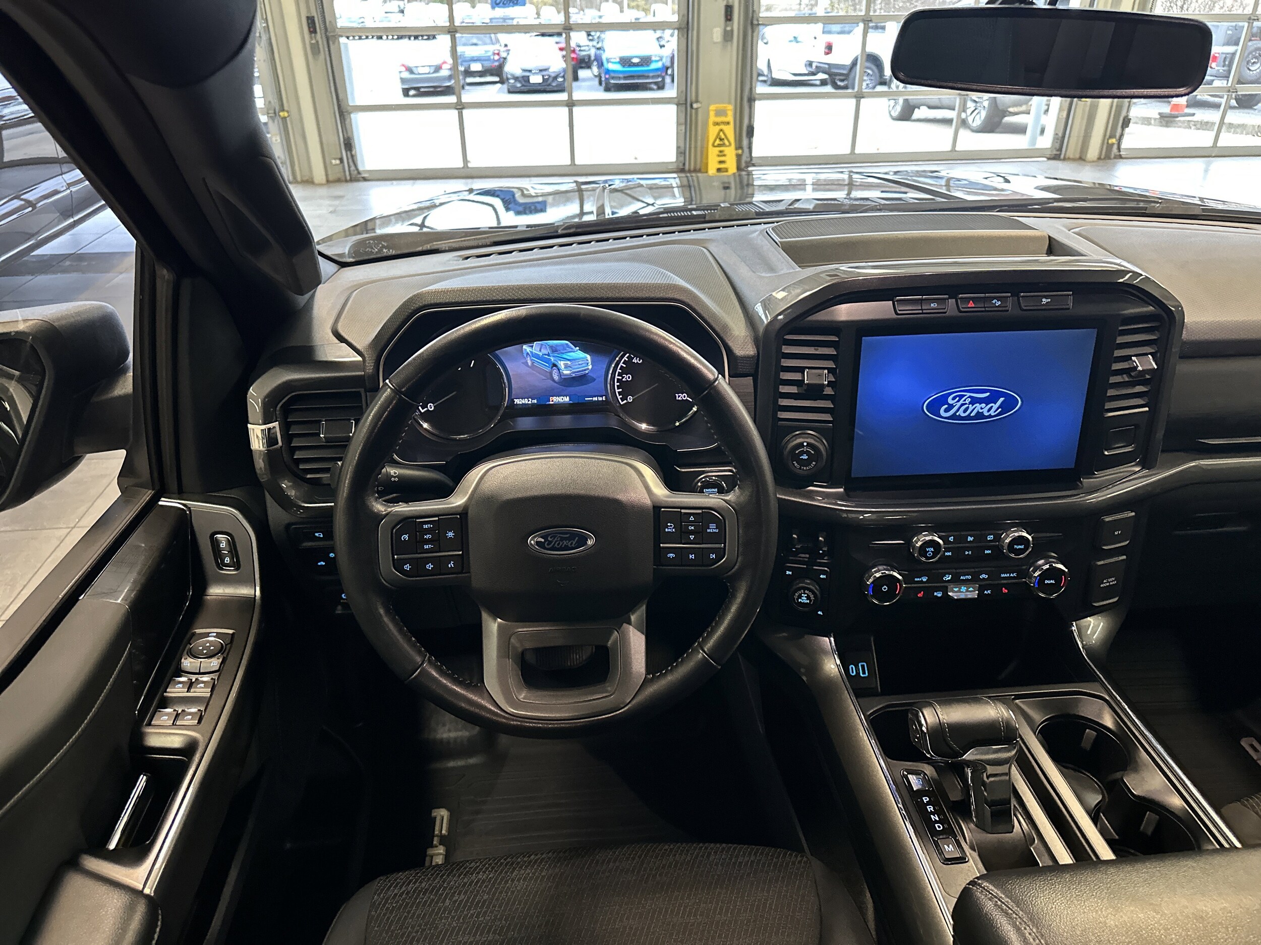 2022 Ford F-150 XLT photo 2