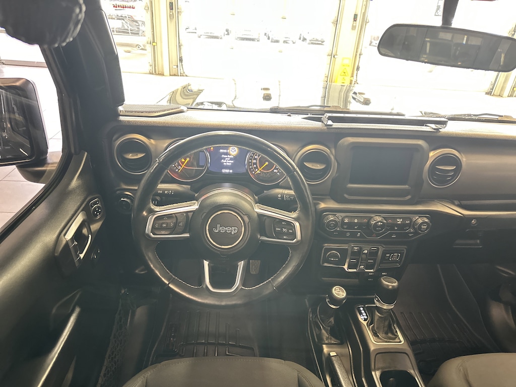 Used 2020 Jeep Gladiator Sport S Truck Crew Cab