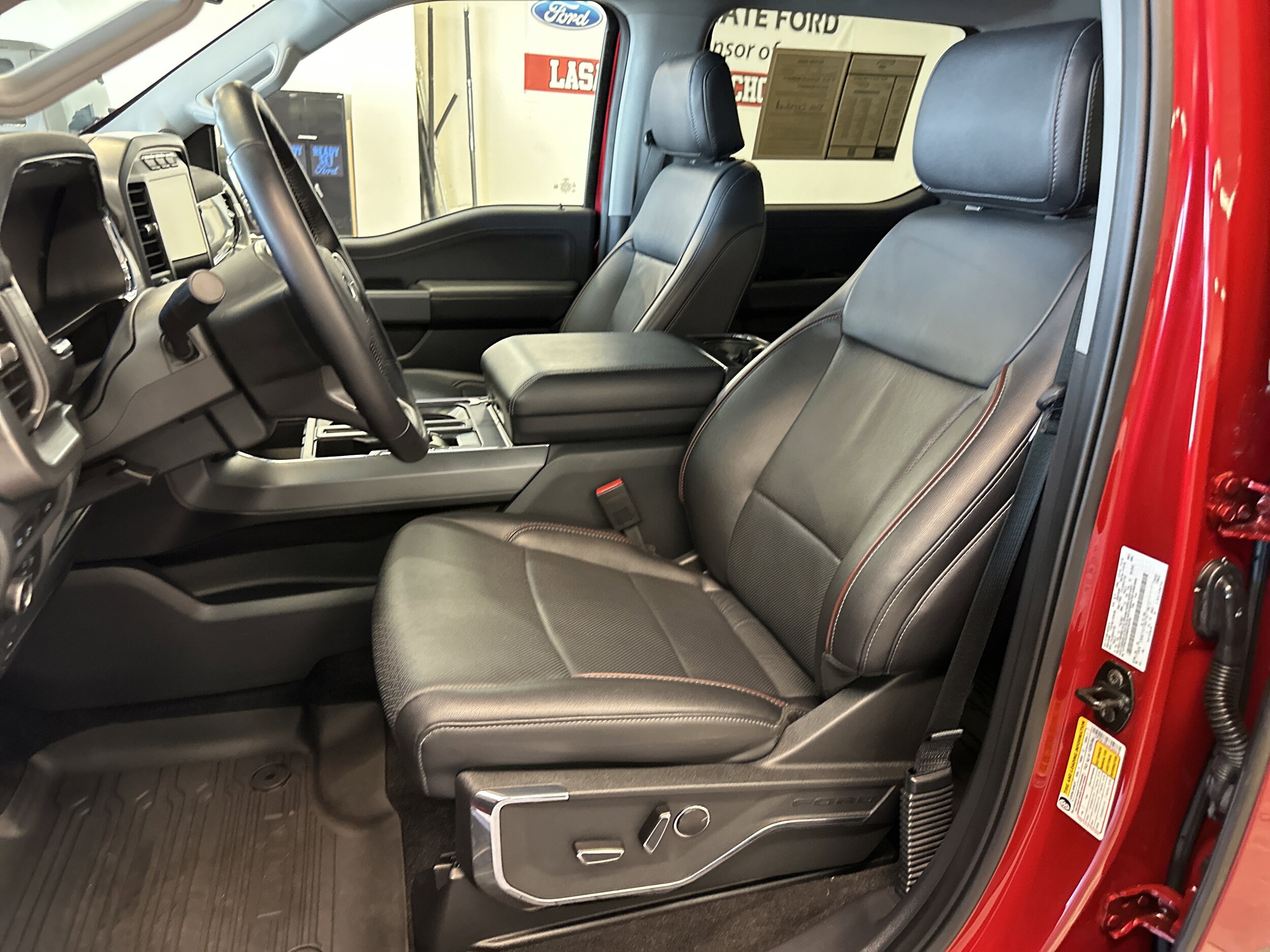 2021 Ford F-150 Lariat photo 4
