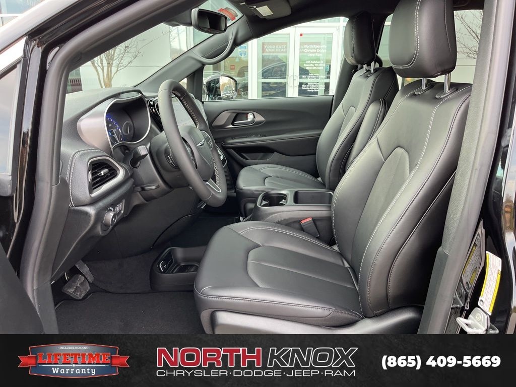 New 2026 Chrysler Pacifica SELECT Passenger Van