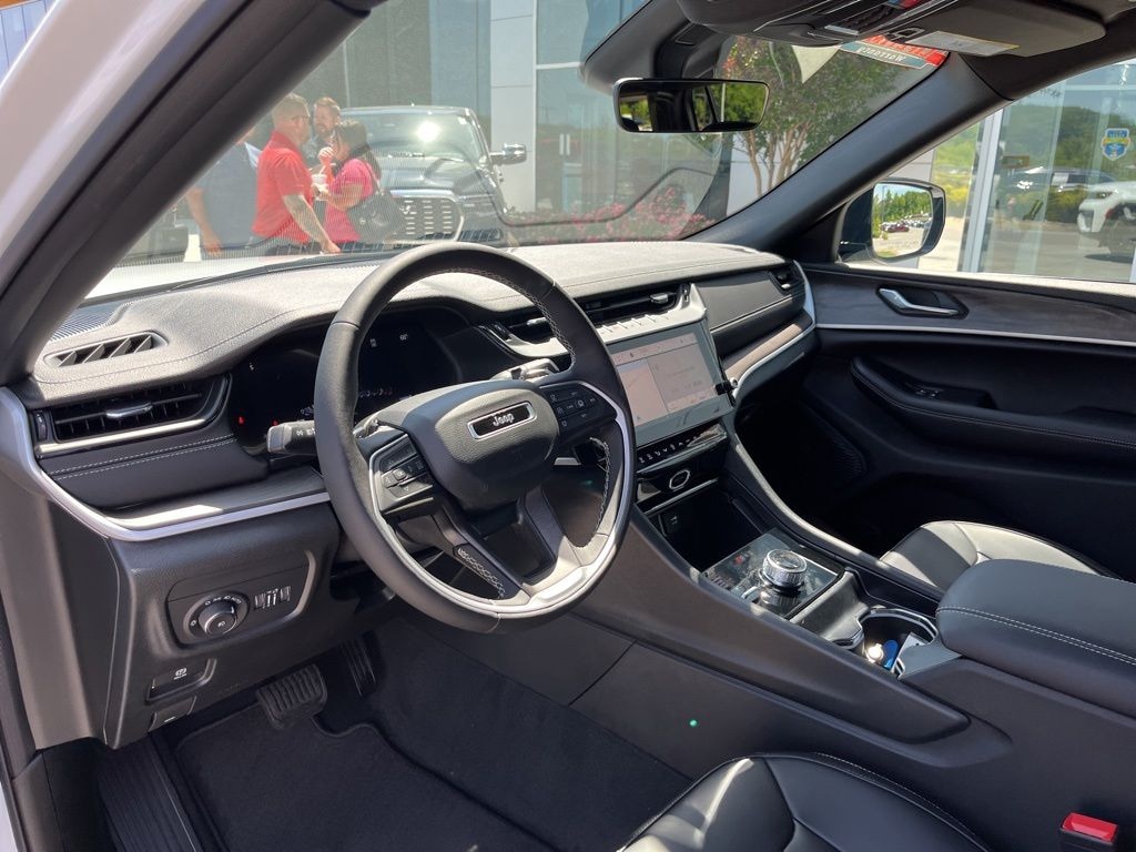 New 2026 Jeep Grand Cherokee L LIMITED 4X4 Sport Utility
