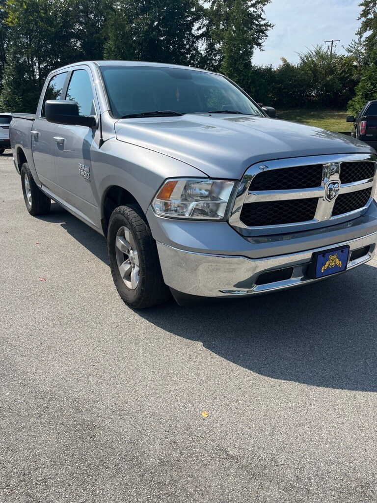 2021 Ram 1500 Classic SLT photo 2
